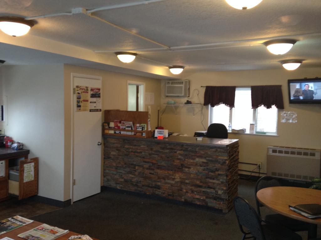 HOTEL RAY MAR MOTEL ROCHESTER, MN 2* (United States) - from US$ 60